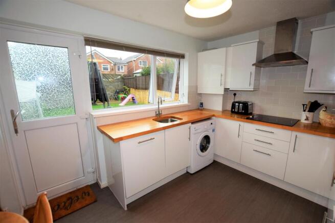 Kitchen / Breakfast Room