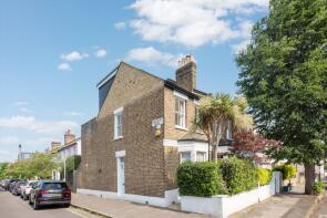 104, Russell Road, Wimbledon, London SW19 1LW