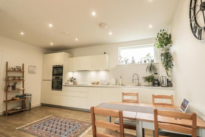 Kitchen dining