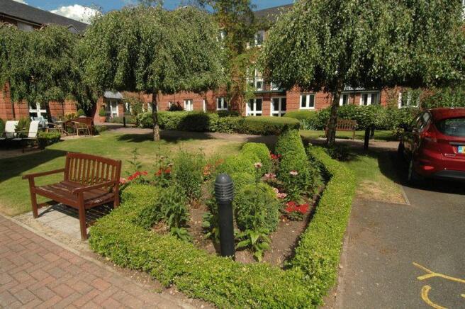 COMMUNAL GARDEN