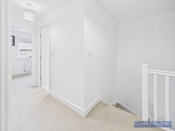 4 bed Detached for sale Image 12