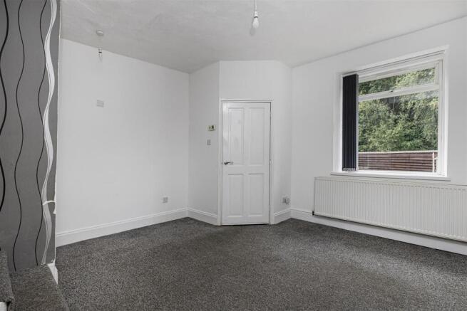 2 bed Terraced for sale Image 8