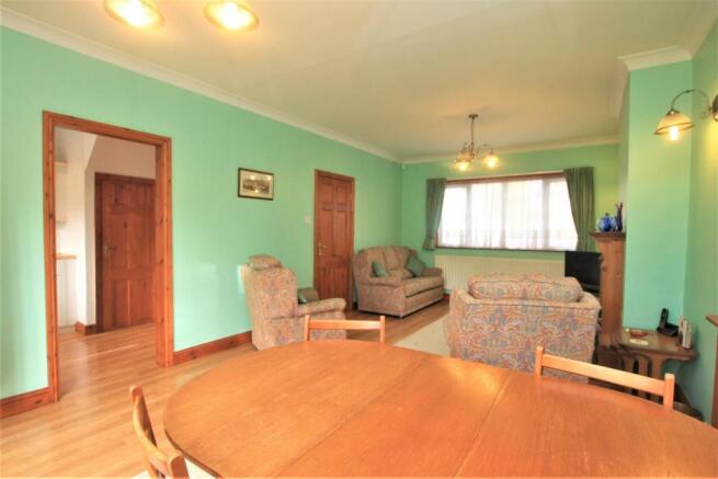 27A Rydal Road lounge 2.JPG