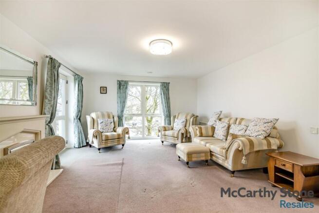 8681485-interior14.jpg