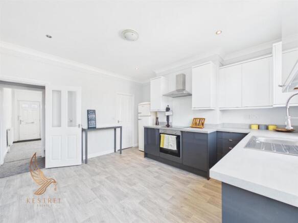 2 bed Terraced for sale Image 6