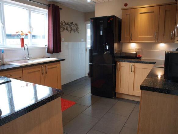 Kitchen Pic 2
