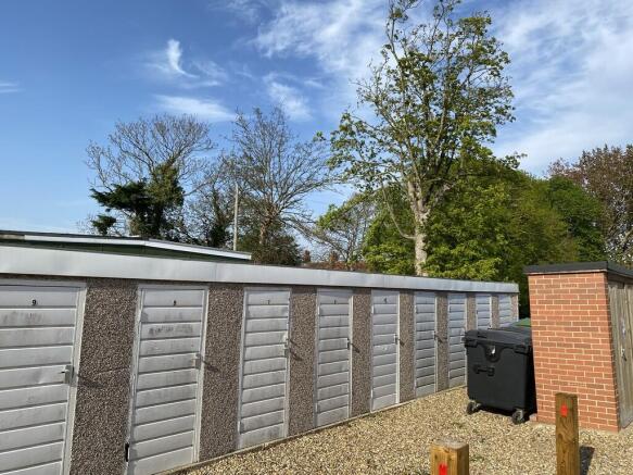 Store sheds