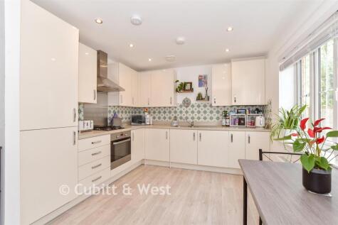 New Bridge Road, Cranleigh, Surrey