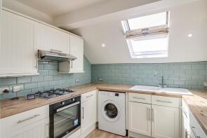 138c, Carlton Avenue, Westcliff-on-sea SS0 0QQ