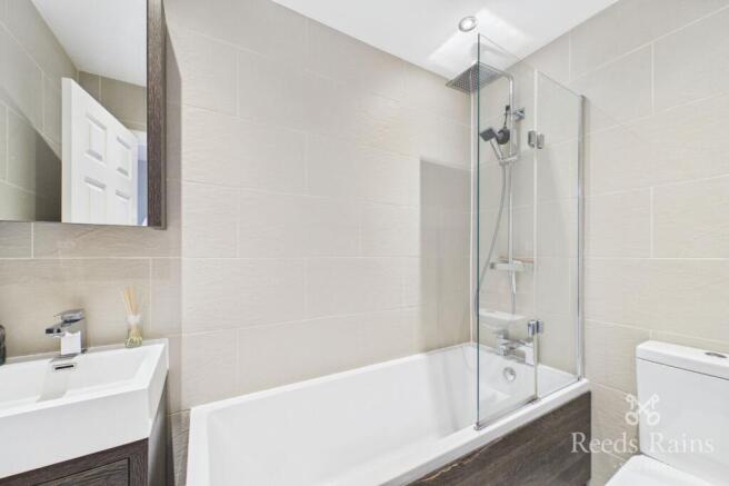 2 bed Terraced for sale Image 8