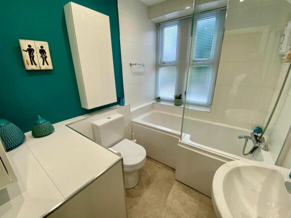 2 bed Cottage for sale Image 12