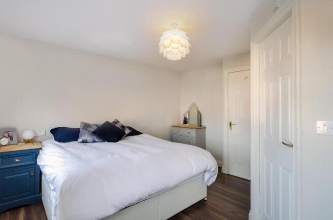 3 bed House to rent Image 4