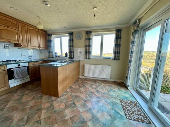 Oak Bank Crescent, Oakworth, Keighley, BD22 photo 4