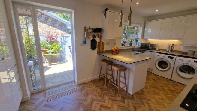 Kitchen / Breakfast Room