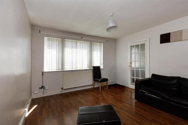 3 bed Terraced for sale Image 6