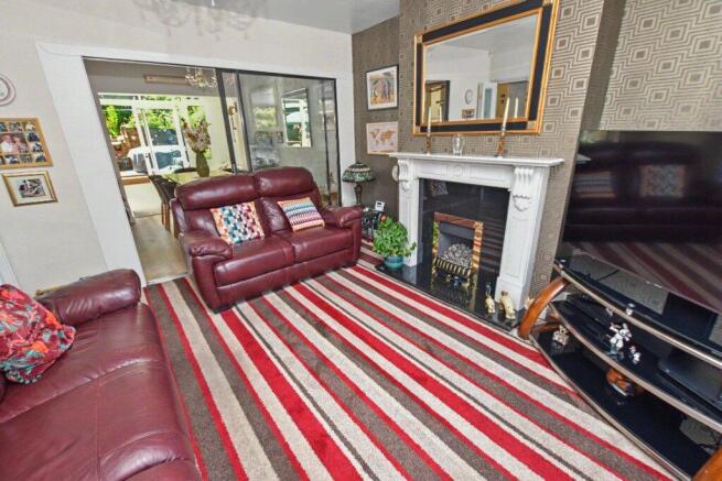3 bed Semi-Detached for sale Image 12