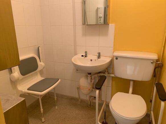 Photo 8