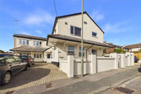 Woodlands Road, Camberley, Surrey, GU15