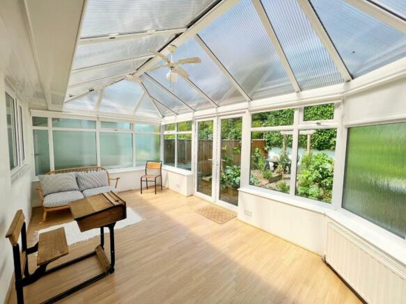 Conservatory pic 1.jpg