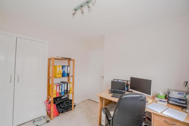 Fremantle Drive, Cannock, WS122GY-20.jpg