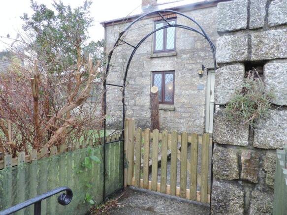 Gate