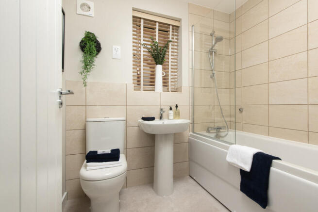 4 bed Detached for sale Image 9