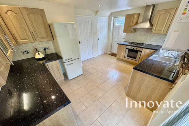 House in Sandwell, West Midlands - More