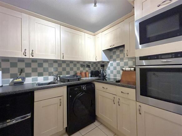 Pentrefelin, Wrexham photo 5