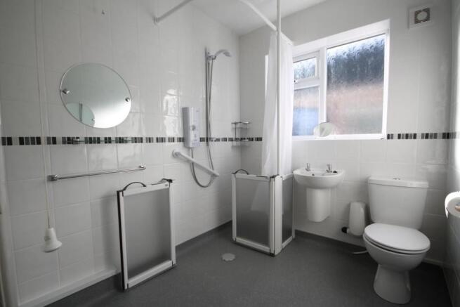 BATHROOM/ WET ROOM