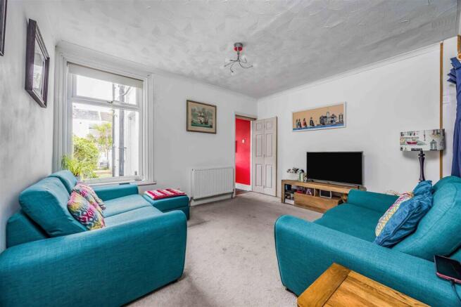 31 Bertie Road, Southsea-Small-PorticoMarketing-So