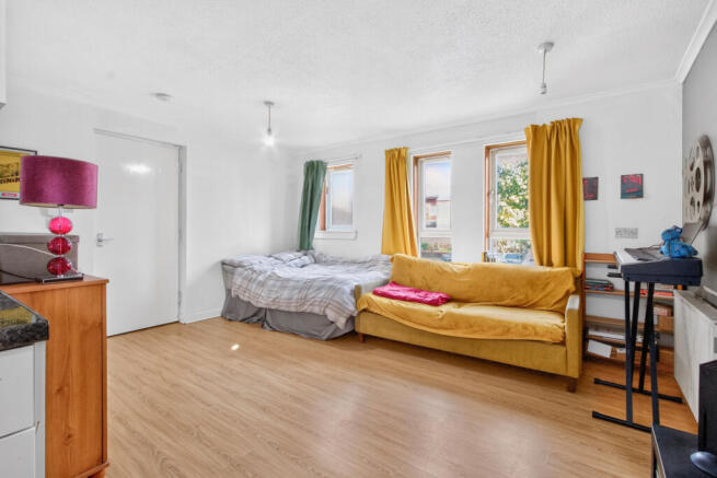 Living/Bedroom