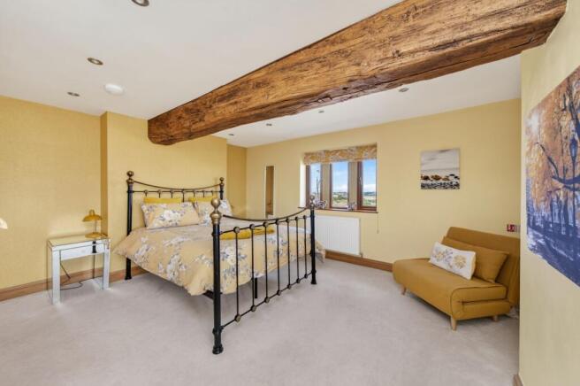 8 bed Detached for sale Image 5