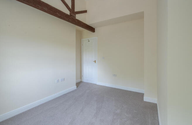 2 bed Terraced for sale Image 8