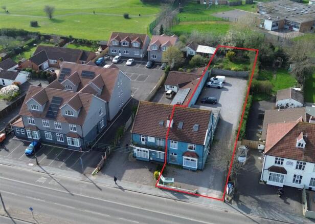 2 - Hotel for Auction, Gloucester Road, Patchway.j