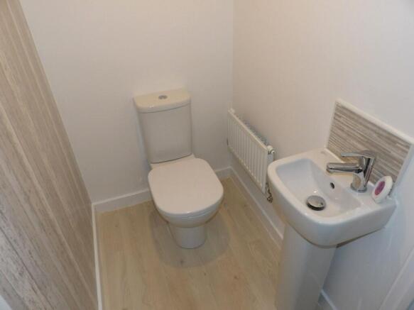 3 bed Semi-Detached to rent Image 7