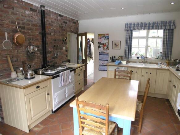 BREAKFAST KITCHEN