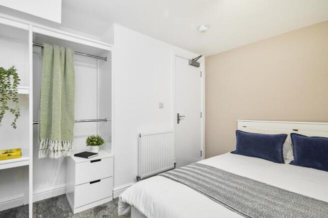 5 bed House to rent Image 6