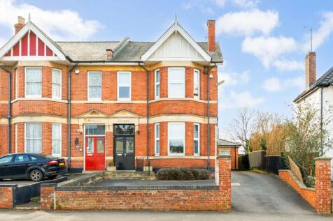 London Road, Cheltenham, GL52