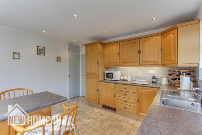KITCHEN: