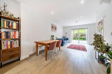 Welford Mews, London, SE6 2FB