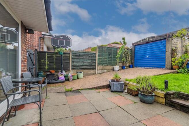 3 bed Semi-Detached for sale Image 11