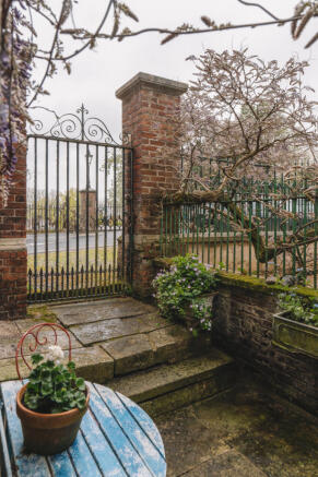 207894 - 4TowerCottages_Rye_HighRes-22.jpg
