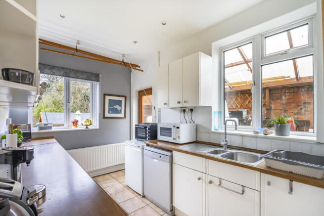 3 bed Semi-Detached for sale Image 7