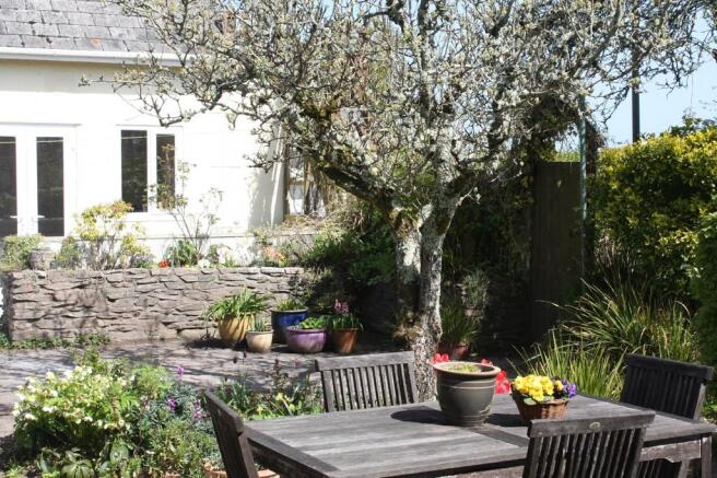 Terrace, Annexe a...