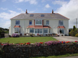 Highmead, Overton Lane, Port Eynon, Swansea SA3 1NR