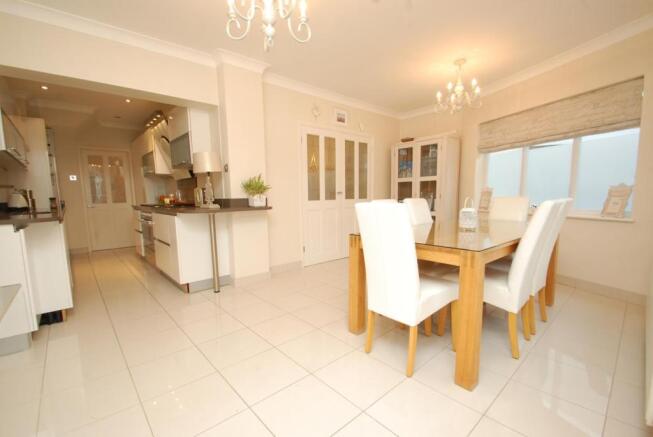 Kitchen/Family room