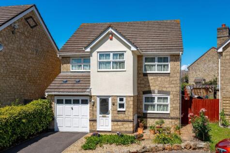 Family home in an ideal, peaceful cul-de-sac situated in Yatton's North End