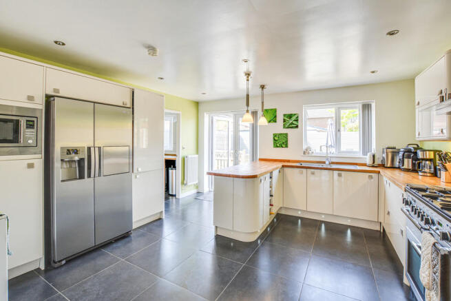 KITCHEN/DINER