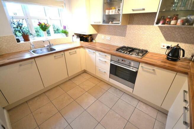 53 Ranulf Road kit 2