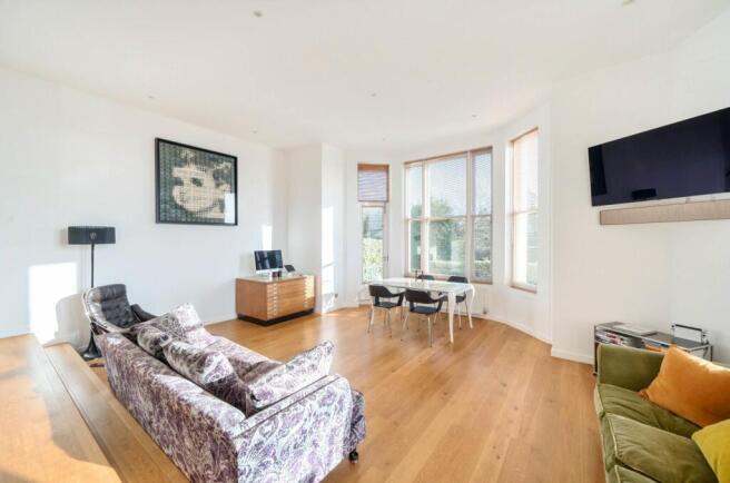 Sitting/Dining Room